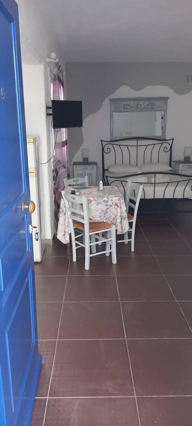 Aposperitis Rooms & Apartments Kini Ngoại thất bức ảnh